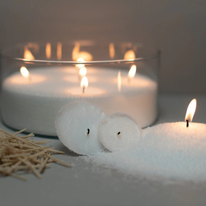 Cire de sable perlée naturelle en vrac, colorée rouge et noire, sans parfum, granulée pour bougeoirs en céramique, lanternes et pots à bougies - Product Image 1