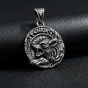 สร้อยคอจี้กันน้ำ สแตนเลส 316L สไตล์ไวกิ้ง นอร์ส แกะสลักลายหมาป่าเฟนรีร์ วินเทจ ของขวัญสุดพิเศษสำหรับทุกเพศ - Product Image 1
