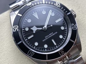 Montre mécanique étanche de qualité supérieure pour plongeurs, 41 mm, fabrication GR, acier 316L, mouvement ETA 2824, lunette noire, style vintage Black Bay. - Product Image 3