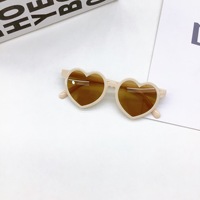 Lunettes de soleil pour enfants Lucky Lovely, lunettes de soleil en forme de cœur pour enfants, lunettes de soleil mignonnes pour filles