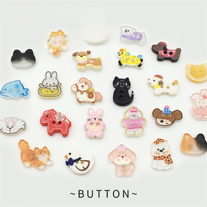 Botón Decorativo con Diseño de Conejo y Perro de Dibujos Animados - Product Image 3