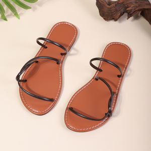 Sandalias planas de moda estilo de playa negro tira fina diseño cruzado color nuevo producto 36-43 gran tamaño salida de fábrica - Product Image 6
