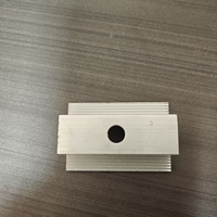 Supports de panneaux solaires muraux réglables en alliage d'aluminium avec finition anodisée pour pinces métalliques