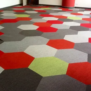 工厂批发办公地毯陶瓷方砖商用彩色50*50厘米六角地毯瓷砖Pvc马赛克地垫