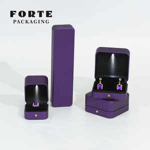 FORTE - Cajas de Regalo para Joyería de Piel Sintética Ecológica, Color Personalizado al por Mayor, con Logotipo Personalizado y Forro de Terciopelo Ligero - Product Image 2