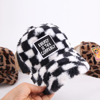 Casquette Trucker Réglable 5 Panneaux en Maille avec Dos en Fausse Fourrure Tissée Imprimée Y2K Tendance et de Haute Qualité pour l'Hiver