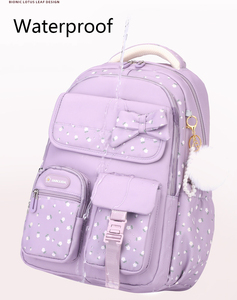 Nuovo Zaino Scolastico 2026 per Bambini con Stampa Floreale Viola Pastello, Fiocco e Ciondolo a Palla in Peluche, Impermeabile - Product Image 6