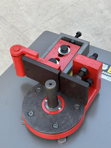 Máquina Dobladora de Anillos de Acero CNC de Alta Precisión con Pantalla Digital y Componente Central del Motor - Product Image 5