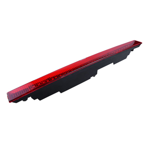 Feu Stop LED de Frein surélevé pour <span class=keywords><strong>Renault</strong></span> <span class=keywords><strong>Clio</strong></span> 2 3 II III 1998-2014 OE 7700410753, Non Compatible avec Modèle RS <span class=keywords><strong>V6</strong></span> - Product Image 2
