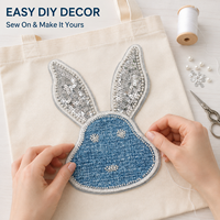 Adorable patch en jean bleu avec applique lapin, oreilles en perles et sequins, accent brodé à coudre pour vestes, sweats à capuche, sacs et projets DIY
