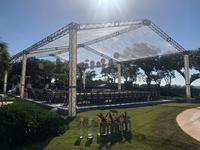Structure de scène en alliage d'aluminium 9x8 à double couche, station DJ, événements extérieurs, écran LED, système de levage au sol, capacité de charge 1000 kg