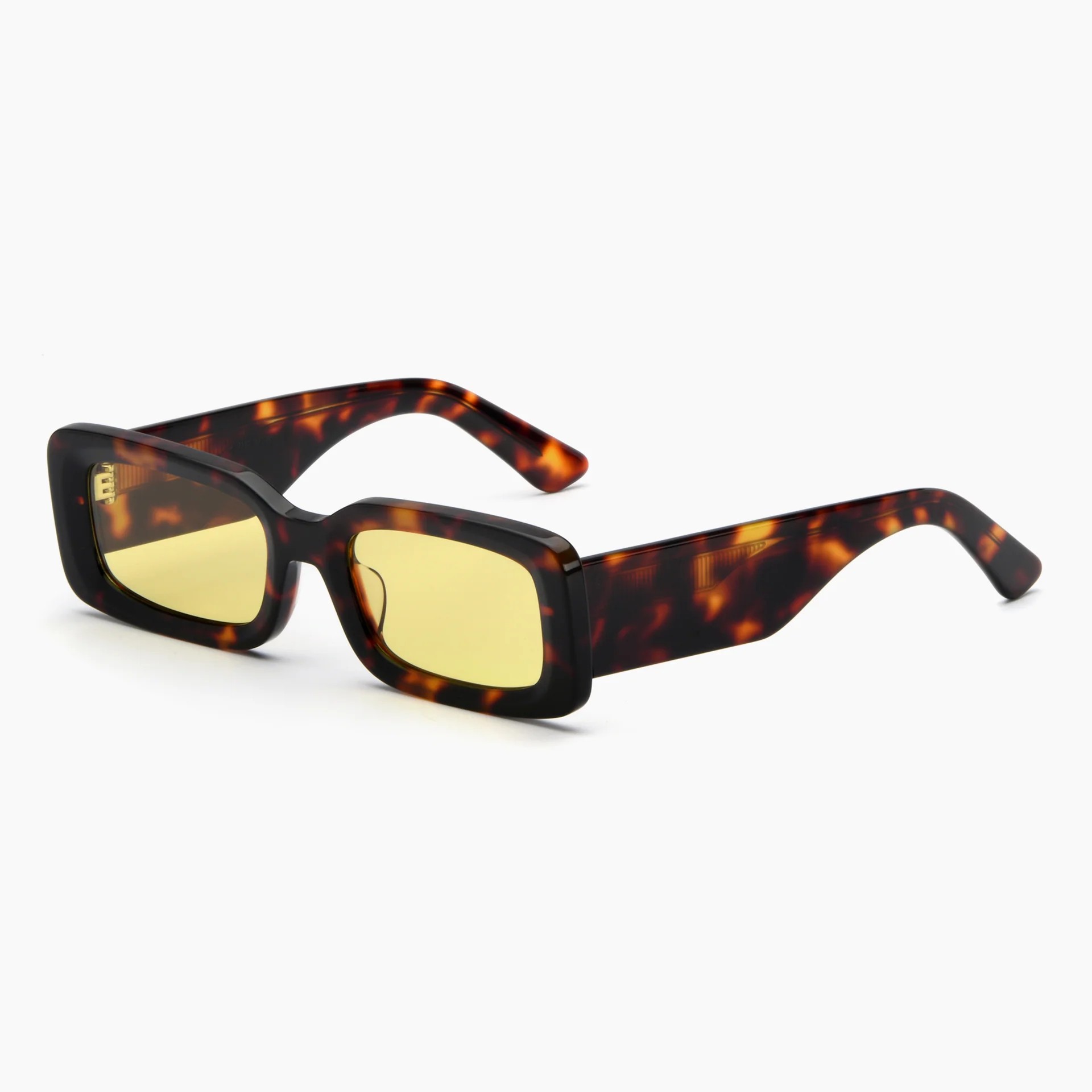 Amarillo leopardo