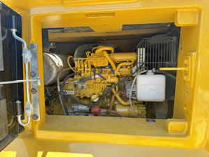 เครื่องจักรก่อสร้างขายดี รถขุดขนาดเล็กมือสอง Cat 310 พร้อมเกียร์แบบตีนตะขาบ ปั๊ม มอเตอร์ เครื่องยนต์ แบริ่ง ของแท้ ปี 2024 - Product Image 5