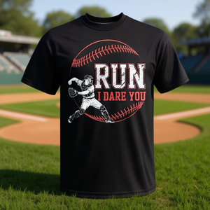 Camiseta Run I Dare You para lanzador de béisbol - Product Image 3