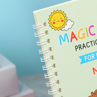 4 Pcs Magic Trough Books pour enfants Préscolaire Écriture à la main pour enfants Cahiers scolaires