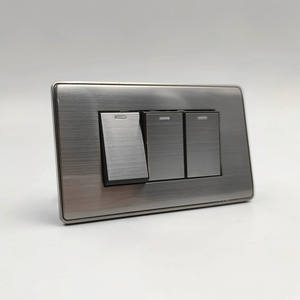 Interruttore a Pulsante da Parete Tipo Thailandese a 3 Gang 118 120 mm, Pannello Moderno in Acciaio Inossidabile per Casa - Product Image 2