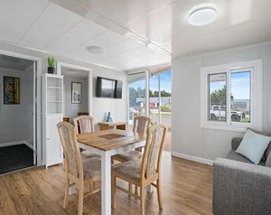 EPR <span class=keywords><strong>France</strong></span> <span class=keywords><strong>Maison</strong></span> en conteneur extensible préfabriquée certifiée WEEE avec toit solaire Panneaux sandwich en acier pour la <span class=keywords><strong>construction</strong></span> - Product Image 4