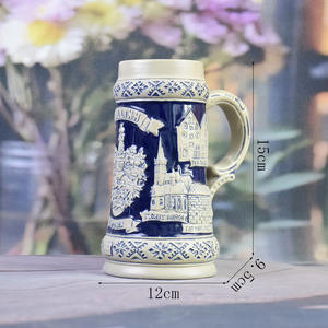 Chope à bière classique en porcelaine du Fujian - Relief de la porte de Viru et de la cathédrale d'Alexandre-Nevski - Product Image 6