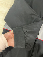 Veste en satin pour homme, style F1, broderie artisanale, design classique noir et rouge, personnalisable, imperméable, pour l'hiver, très vendue