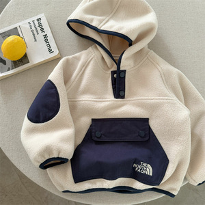 Felpa con Cappuccio per Bambini 2026 Invernale Nuova Collezione Coreana per Ragazzi e Ragazze, Elegante Pullover in <span class=keywords><strong>Cotone</strong></span> Morbido Tinto in Capo con Blocchi di Colore per Neonati - Product Image 3