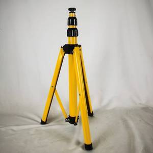 Trípode Telescópico con Forma de Paraguas Wade de 1.35m y 38mm para Focos y Luces de Trabajo - Product Image 3