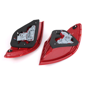 Feux arrière LED pour Mercedes-Benz Classe C W204 2011-2014 Rouge avec modification blanche - Product Image 1