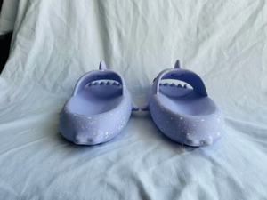 H008 Pantofole viola in EVA con cartoni animati, punta aperta, fluorescenti, per tutte le stagioni, taglie 36 37 38 39 - Product Image 6