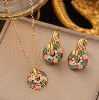 Juego de Collar y Aretes de Acero Inoxidable Chapado en Oro de 18K con Diseño de Margaritas Pintadas Vintage, de Alta Calidad, Resistente al Agua y Sin Decoloración