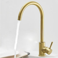Robinet de cuisine de luxe moderne en acier inoxydable doré, mitigeur monocommande eau chaude et froide contemporain pour hôtels et projets