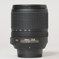 Obiettivo Zoom Usato Nikon 18-105mm F3.5 5.6G con Autofocus e Riduzione delle Vibrazioni, Attacco AP-S C F per Fotocamere DSLR, Compatibile con D3200