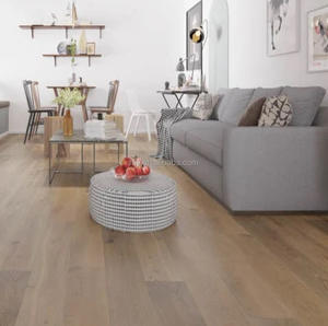 Suelo de madera de ingeniería multicapa ahumado de roble cepillado moderno popular con características de alta calidad y ecológicas - Product Image 4