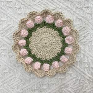 かぎ針編みおばあちゃんスクエアカップコースターランチョンマットパッドティーマグコーヒーマットキッチンテーブルの装飾ウェディングギフト - Product Image 4