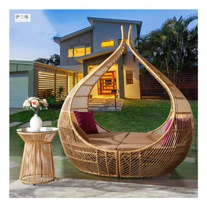 Outdoor Rattan Furniture Daybed Patio Garden Wicker Sun Bed Poolside Daybed Hotel Beach PE Rattan Sun Lounger Daybed