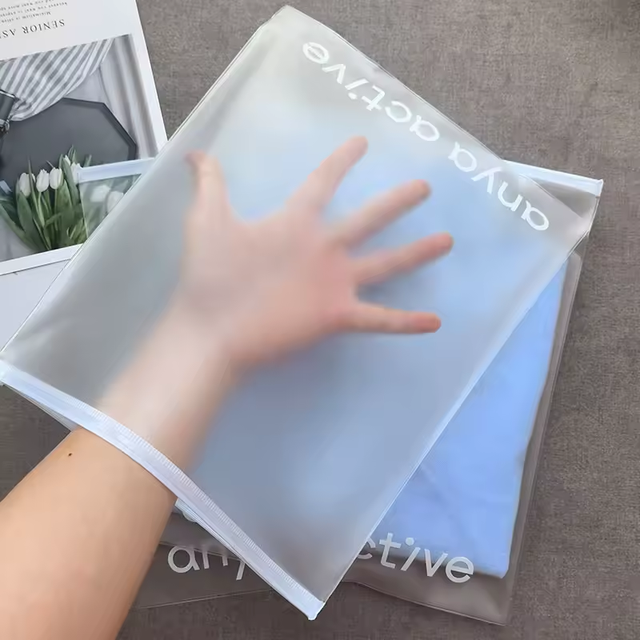 Factory  Direct  Sales  Polybags  With  Logo  Print  Zipper  Bag  for Clothing PE Zipper Bag