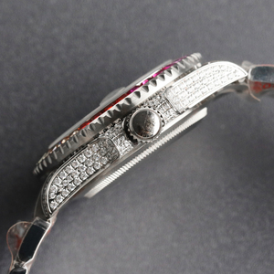 El Magnífico Reloj Mecánico con Diamantes Brillantes, con un Brillo Nocturno Extraordinario, Ya Está Llegando - Product Image 2
