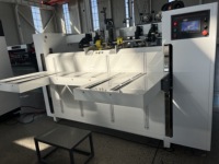 Machine à coudre semi-automatique à pièce unique
