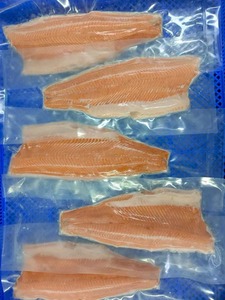 Filete de <span class=keywords><strong>trucha</strong></span> de salmón ahumado de origen chino, <span class=keywords><strong>precio</strong></span> competitivo congelado de alta calidad - Product Image 3