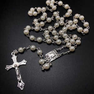 6mm 흰색 또는 붉은 색 유리 진주 구슬 산호 장미 구슬 묵주 큰 가운데 조각 및 십자가 - Product Image 2