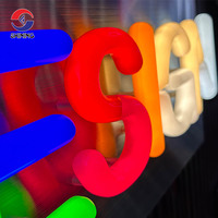 Signe acrylique vibrant de la couleur 360 degrés LED pour des événements promotionnels avec la conception lumineuse 3D