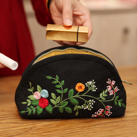 Nouvelle Pochette d'été en Coton et Lin Brodé Floral, Sac Croissant Simple Fait Main pour Femme, Trousse de Maquillage DIY