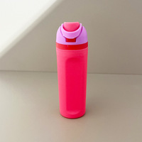 Mini-breloques porte-clés tendance JS pour bouteilles, accessoires compatibles avec les gobelets Owala, porte-baume à lèvres mignon pour tasses et gobelets.
