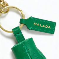 Porte-clés en cuir personnalisé vert et bleu, avec pompon en cuir PU, pour sac, avec votre propre logo