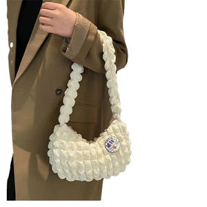 Bolso de Mano Popular Estilo Nube, Moderno, de Gran Capacidad para Mujer, con Cierre de Cremallera, Estilo Burbuja con Volantes, Color Personalizado - Product Image 5