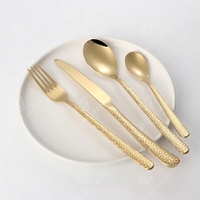 Couverts de luxe couverts en or coffret cadeau de mariage poignée martelée en peau de serpent manche carré vaisselle couteau fourchette et cuillère ensemble