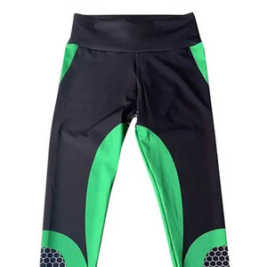 Pantalones de yoga ligeros y transpirables de alta calidad, leggings de compresión para mujer en varios colores para entrenamiento en el gimnasio. - Product Image 4