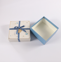Boîte cadeau en papier personnalisée avec couvercle et base en ruban pour l'emballage des bougies, boîte d'emballage en carton recyclable