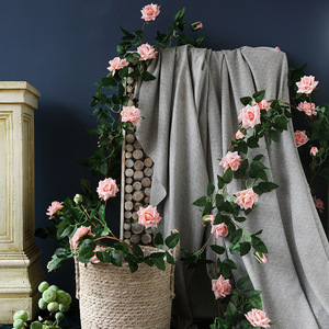ดอกกุหลาบประดิษฐ์ยี่ห้อ Yihua แบบเถาวัลย์สีส้ม สำหรับตกแต่งผนังบ้าน - Product Image 2