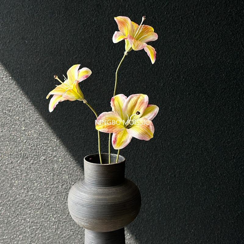 สีเหลือง