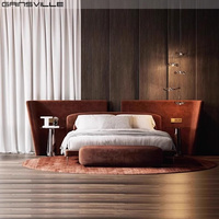 Meubles Gainsville, meubles de chambre à coucher haut de gamme pour villa, meubles de chambre à coucher modernes en tissu capitonné, lits de luxe italiens