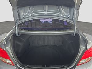 <span class=keywords><strong>Hyundai</strong></span> <span class=keywords><strong>Accent</strong></span> <span class=keywords><strong>2016</strong></span> (Neuf) – Berline Coréenne Moderne avec Navigation, Sièges en Cuir, Caméra Arrière, Conduite à Gauche, Excellent État - Product Image 5